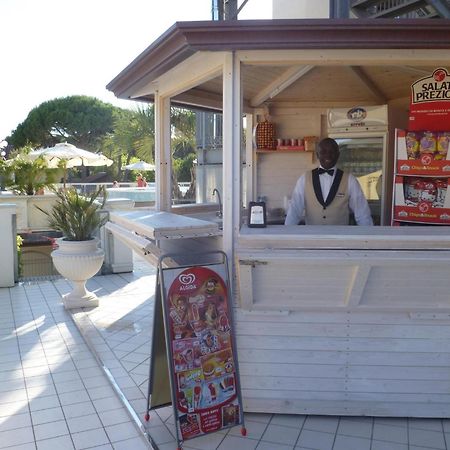 Hotel Conchiglia Cervia Exterior foto